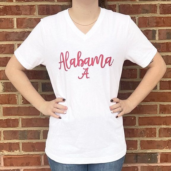 AL SCRIPT WHITE V-NECK
