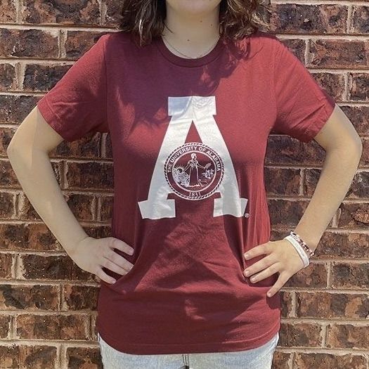 AL S&G VINTAGE SEAL CRIMSON TEE