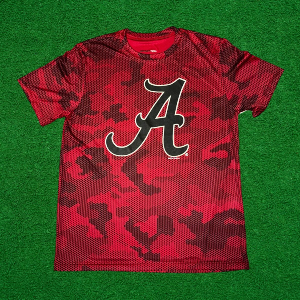 SCRIPT A CAMOHEX CRIMSON YOUTH TEE