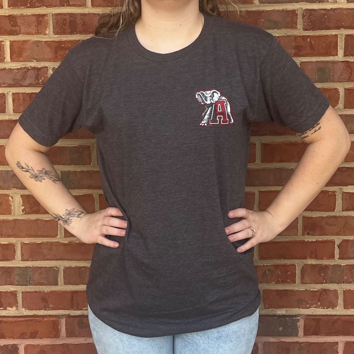AL LOGO FLAG HEATHER CHARCOAL TEE